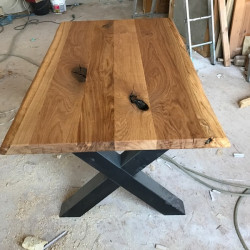 Neu im Programm: Astige Massivholz-Tischplatten 150x80x5,2 cm verleimt mit beidseitiger Baumkante!